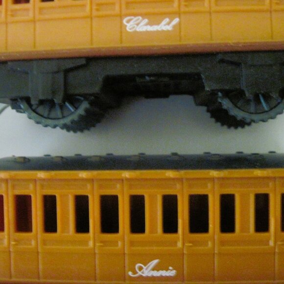 THOMAS THE TRAIN-Yrs. 09/13/19-Lot Of 31 Pcs.Assd.Sizes-14 Mini-13Lg.-4 Med.Size - Picture 4 of 12